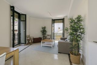 Apartament  Calle gran vía de colón #46 4º. Precioso apartamento reformado en gran vía, pleno centro de gran