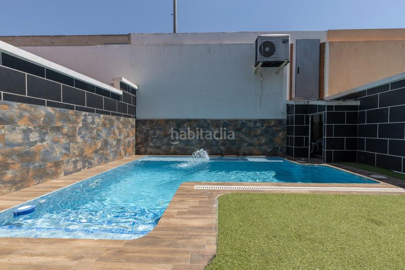 Foto 15df6dce-b4dd-4caa-b919-98db4970e38f. Casa adosada vive en la joya! amplia casa adosada con piscina privada en Pulianas