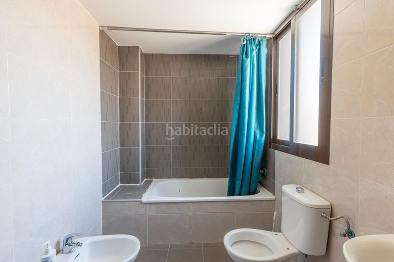 Foto a10b8d5b-b544-49df-95fa-f7b897b429d2. Casa adosada vive en la joya! amplia casa adosada con piscina privada en Pulianas