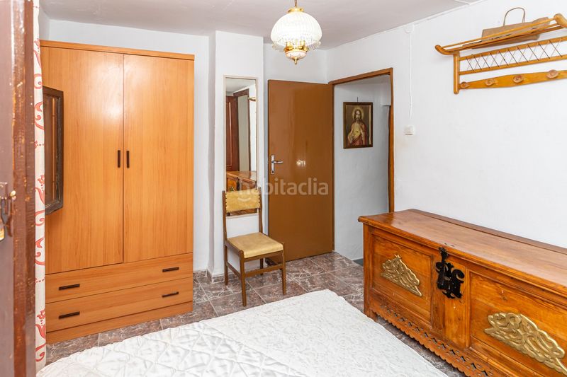 Foto 01ed46f2-537d-4f06-8cd2-ce179f0ec908. Casa adossada a Peza (La)
