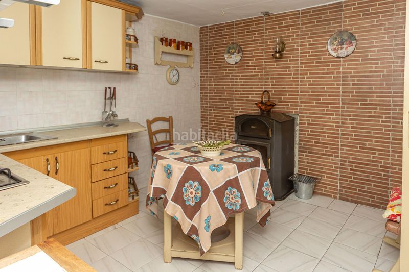 Foto 49eaf918-c592-4a5b-ba08-2f7955c9e3b3. Casa adossada a Peza (La)