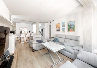 Pis  Pasaje cruz de mayo. Piso en venta o alquiler, zona constitución