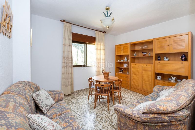 Foto a72e09fd-aa36-4261-bd7d-e813b7c71c9a. Casa amb aparcament a Dúdar