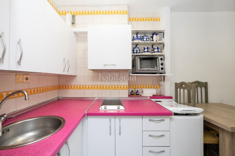 Foto 7d41f73e-0e47-4eb2-8a1e-ffe920ddccf3. Flat with heating in San Ildefonso Granada