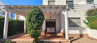 Xalet a La Antilla. Chalet en venta en la antilla  centro, 5 dormitorios.