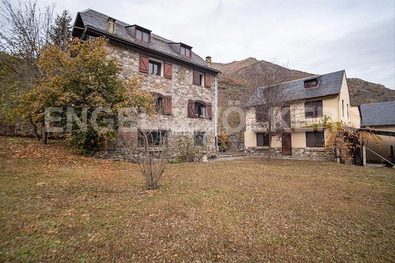 Foto 468c20b7-cfee-4301-8758-15b6e6b9776b. Haus mit parking in Bossòst