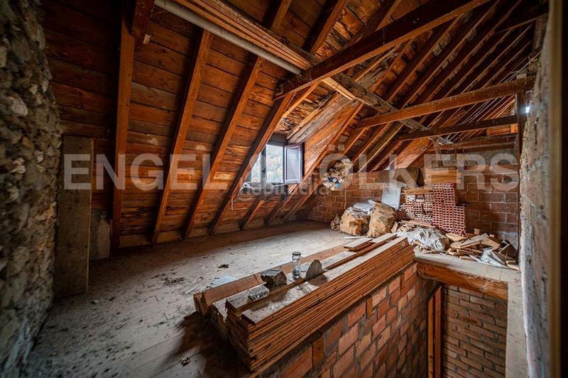 Foto ec5f028c-3601-4045-8225-b2b5b2467921. Haus mit parking in Bossòst