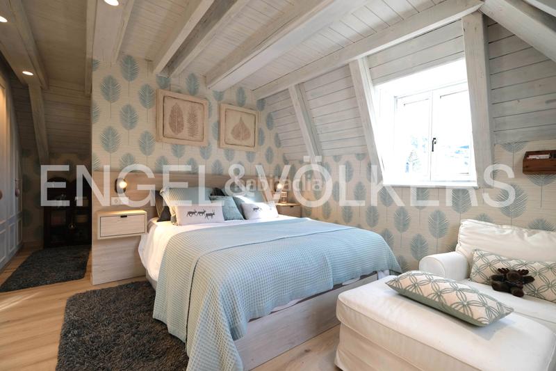 Foto 1d18a206-99a7-4dbf-91c6-9c72e1bc4893. Dúplex en carrer san martin exquisito dúplex en benòs en Bòrdes (Es)