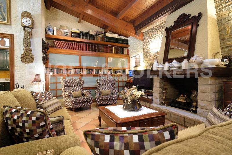 Foto f4556e96-7b47-454d-b23a-bbbe2f8f5572. Chalet en carrer d'urgell 45 exclusiva propiedad en Balaguer