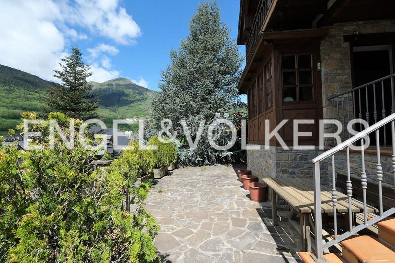 Foto 165e7bd7-3b41-4526-b075-24f9ed77e24e. Haus mit heizung parking in Vielha Vielha e Mijaran