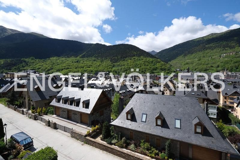 Foto f0673537-f821-4e3c-b6f4-a1080ead8589. Haus mit heizung parking in Vielha Vielha e Mijaran