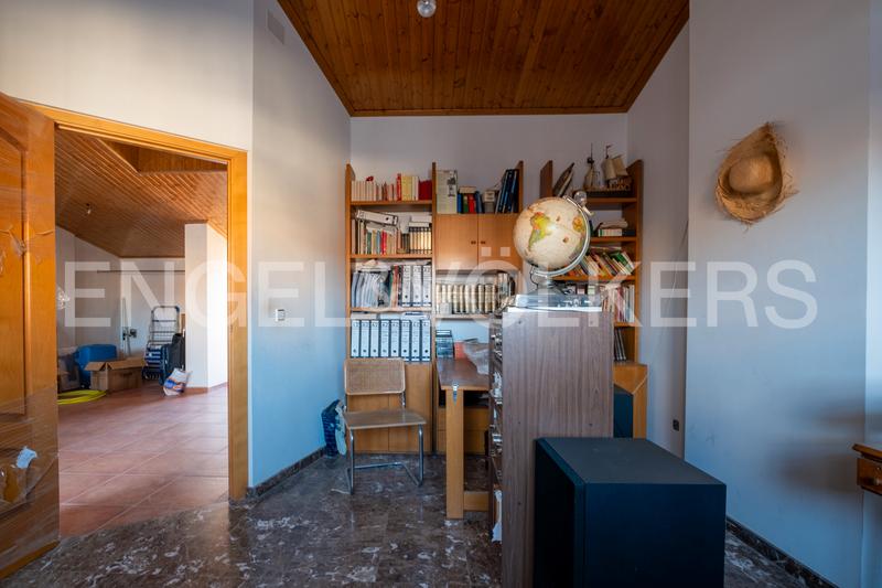 Foto 15c48385-7805-489a-a6ea-d2ccc89cf7ae. Casa a schiera con parcheggio in La Bordeta Lleida