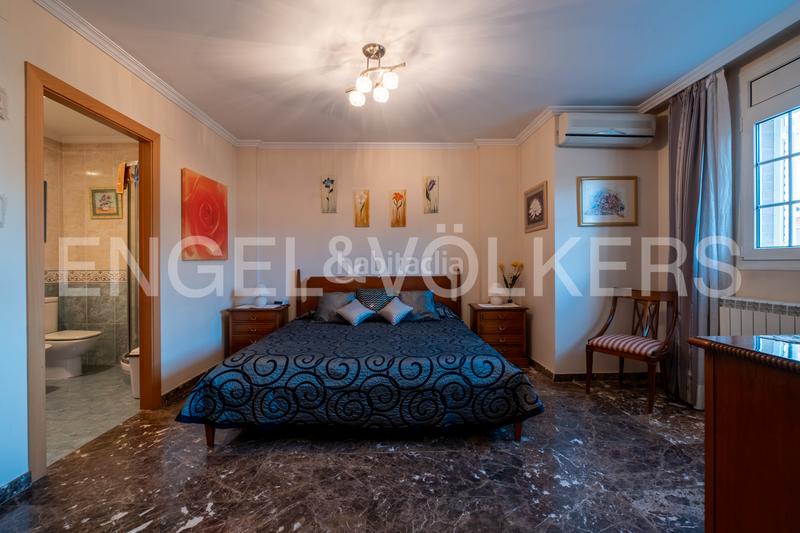 Foto a134befc-7f3e-41eb-88f7-615fb81af83d. Casa a schiera con parcheggio in La Bordeta Lleida