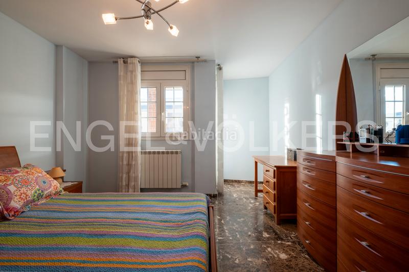 Foto bcd0c29f-7419-47cd-9bcf-efd29e1b1c7d. Casa a schiera con parcheggio in La Bordeta Lleida