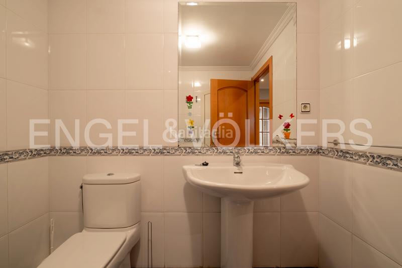 Foto d45a2728-51d5-4e9c-9653-f877d7b6bc58. Casa adossada amb aparcament a La Bordeta Lleida