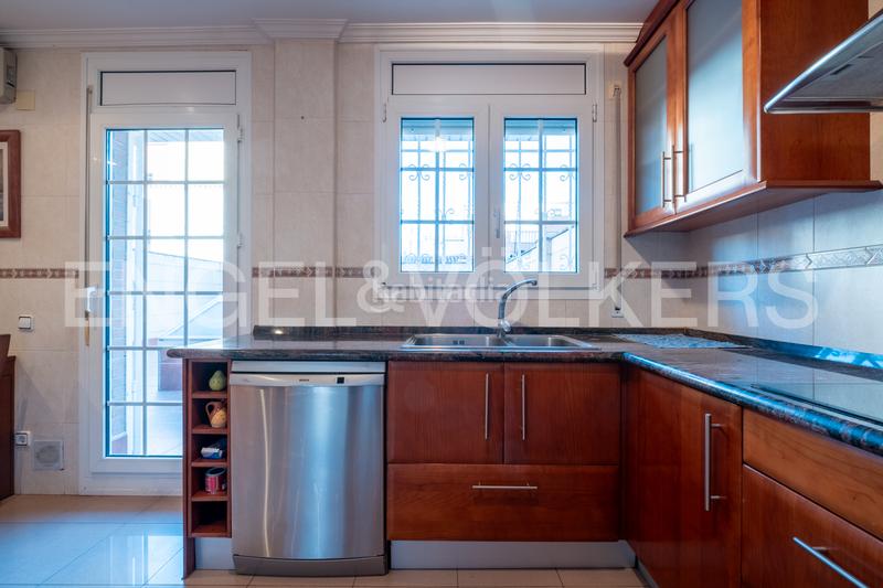 Foto dbda7d9e-e032-4c7f-8c19-1856578b023d. Casa adossada amb aparcament a La Bordeta Lleida