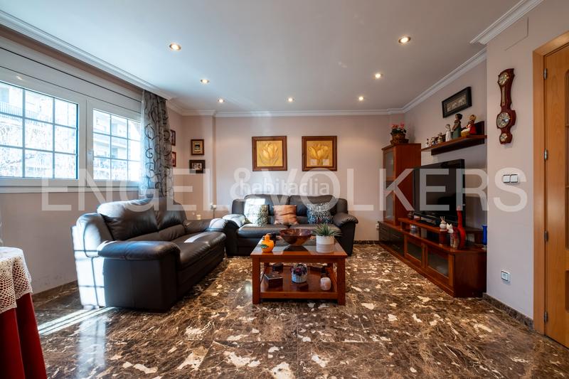 Foto 3be65b7a-7e0d-475b-ab2e-188c0dd88bf2. Semi detached house with parking in La Bordeta Lleida