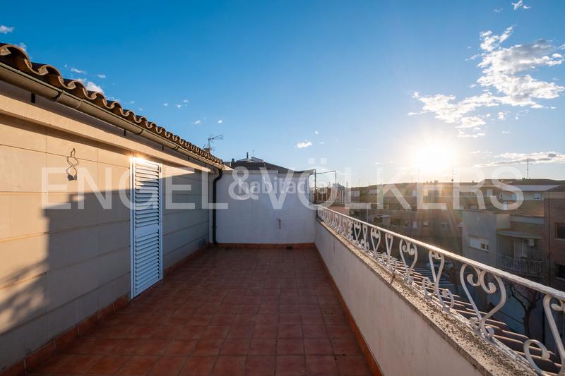 Foto a342beb4-7968-4a41-b7e5-99a3bc28d731. Semi detached house with parking in La Bordeta Lleida