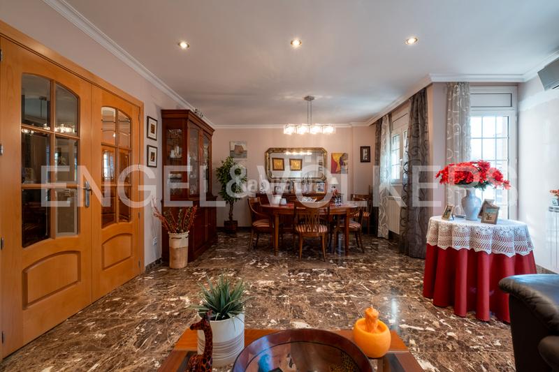 Foto b4851706-cefe-4ffa-92f8-721340fedbf9. Semi detached house with parking in La Bordeta Lleida