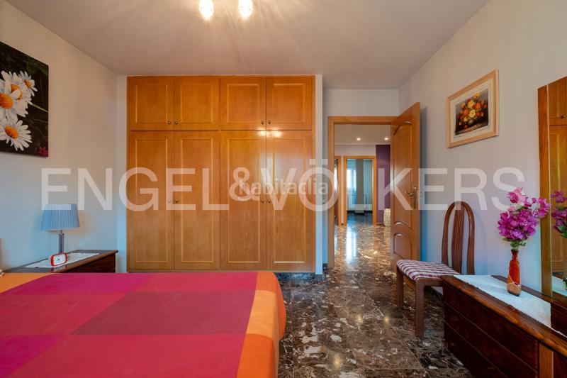 Foto c5eff2db-397a-461e-8117-a9e51399d3f8. Semi detached house with parking in La Bordeta Lleida