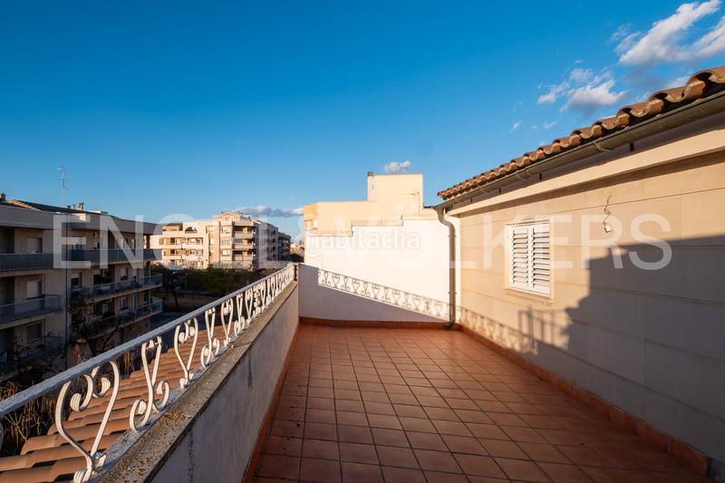 Foto c61494cc-7a6a-434c-9538-40d170a6b099. Semi detached house with parking in La Bordeta Lleida