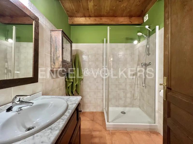 Foto 7accb4d3-a95b-4ba1-a82b-04c082e4568e. Reihenhaus mit kamin heizung in Aubert Vielha e Mijaran