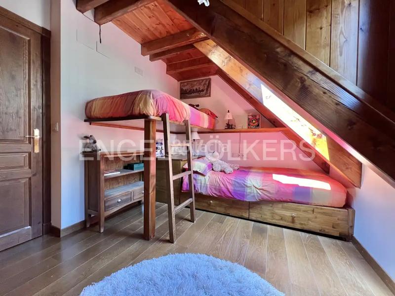 Foto d6a7c9fe-a8f8-4a78-a536-d22faab711bb. Reihenhaus mit kamin heizung in Aubert Vielha e Mijaran