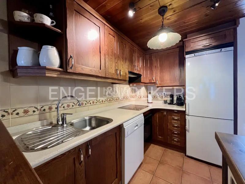 Foto d7a7a0c9-7e6d-432f-8741-b5c67b8b175c. Reihenhaus mit kamin heizung in Aubert Vielha e Mijaran