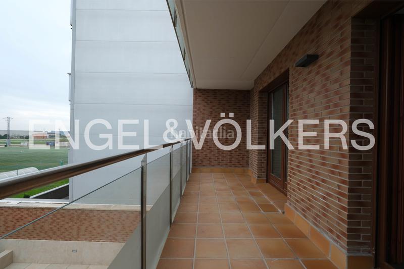 Foto 0b902455-9aa3-442f-8930-5aebc43005c9. Semi detached house with heating parking in Torrefarrera