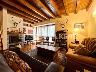 Casa a Carrer dera tor 10. Casa unifamiliar en el centro de garós