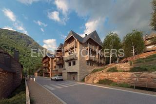 Casa aparellada a Camí pessola-ag bagergue 22. Maravillosa casa de obra nueva en bagergue