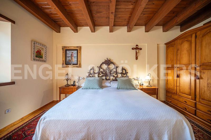 Foto b7ae1a86-4f69-48af-9b6e-cb2d7d8fd7c3. Casa adossada amb xemeneia calefacció aparcament a Vielha e Mijaran