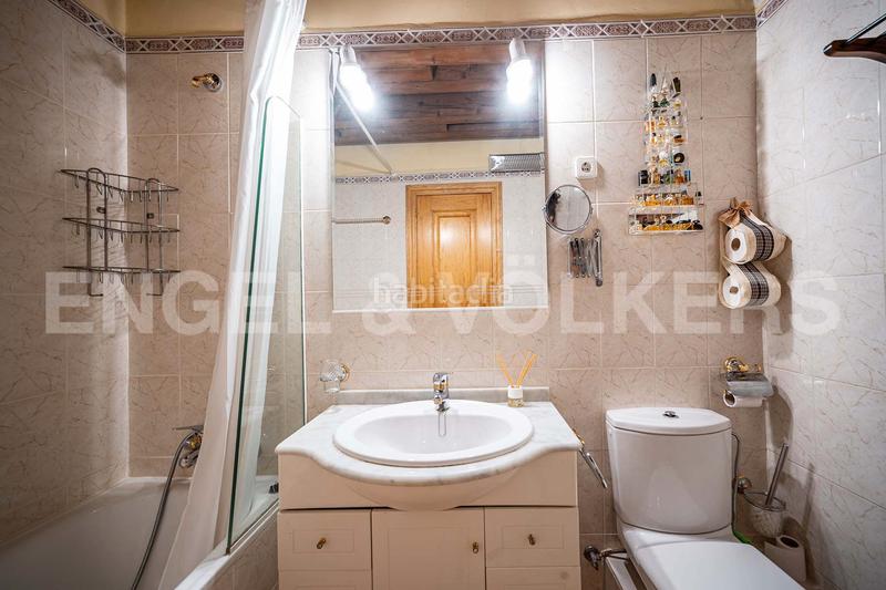Foto b8b19f8c-9444-4427-9a24-0cbeedc8b762. Casa adossada amb xemeneia calefacció aparcament a Vielha e Mijaran