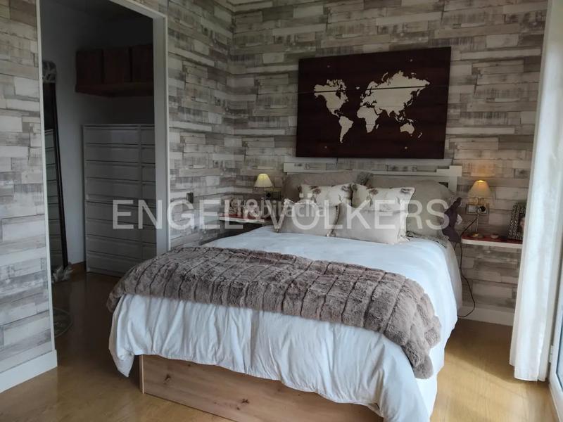 Foto 28f5cee4-73c0-4e4e-b8f7-e52f12d43f21. Haus mit kamin heizung parking pool in Alpicat