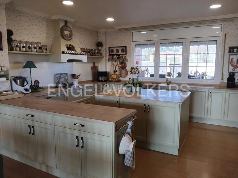 Foto 9835ac63-ccbc-4a7e-b383-6d0b6ce8fc9c. Haus mit kamin heizung parking pool in Alpicat