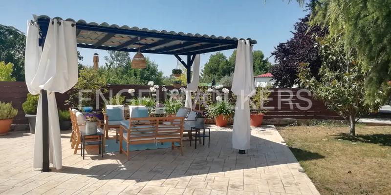 Foto b3a0a8e8-4e32-4134-82dd-b271a9c381e1. Haus mit kamin heizung parking pool in Alpicat