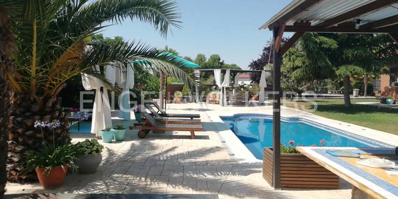 Foto df441219-ab00-41bc-b4cf-fdfe005c9c4e. Haus mit kamin heizung parking pool in Alpicat