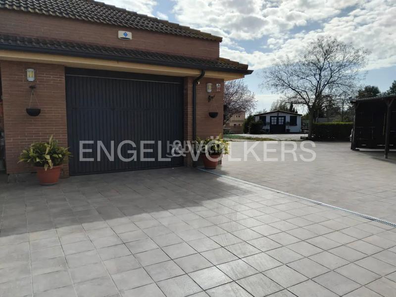 Foto f9c88032-e404-4f91-876a-6171eb0f9ac5. Haus mit kamin heizung parking pool in Alpicat