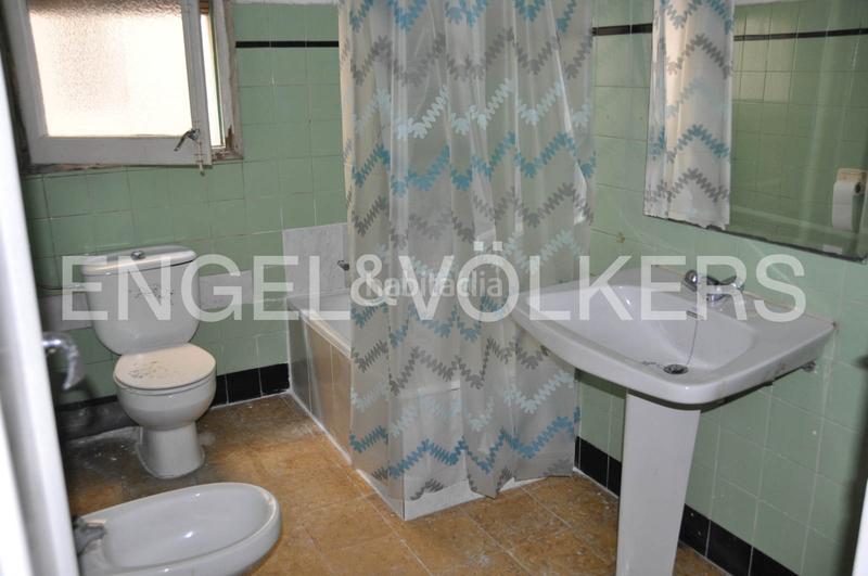 Foto fcf2e944-8180-4fa6-ae77-0796653fe310. Pis a Instituts-Universitat Lleida