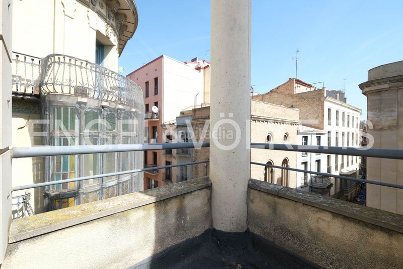 Foto 4a1502d9-40b7-4c36-ab92-77e3a4b16dfc. Oficina a Centre Històric Lleida
