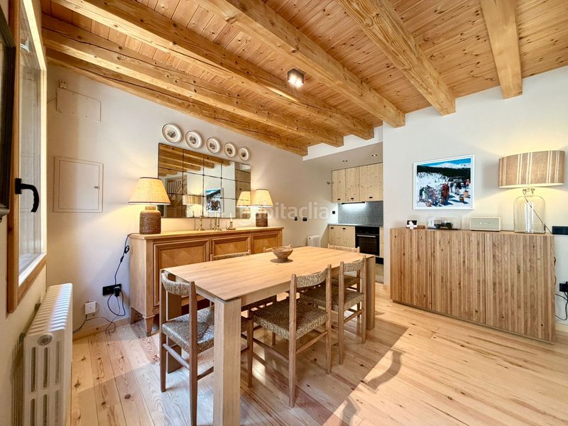 Foto a52432d8-d554-4c6e-b61f-1102a726b88f. Casa aparellada a Bòrdes (Es)