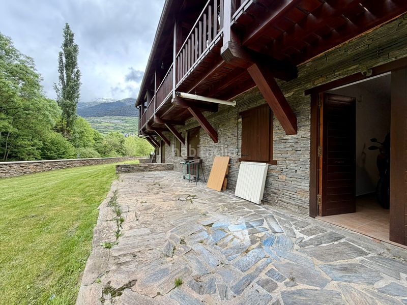 Foto dbfe2a53-9441-4bfb-b0e1-393d99595230. Semi detached house in carretera de frança 51 in Vielha Vielha e Mijaran