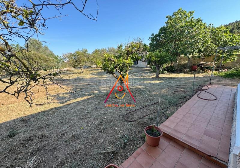 Foto 75ba2a61-83eb-4825-8fd3-dee27111aa4b. Lloguer masia amb xemeneia a S´Eixample-Can Misses Ibiza