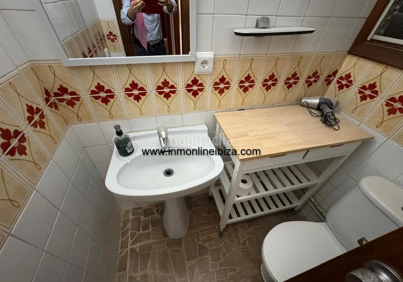 Foto 684fbfba-5ee8-4a6f-b599-87944eed83cb. Alquiler piso estupendo apartamento en el centro de la ciudad en Ibiza