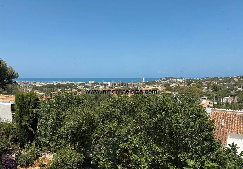 Foto 7c05e0e1-ed4d-4f2e-a576-8cafd8f2b566. Chalet estupendo chalé con piscina privada en denia en Dénia