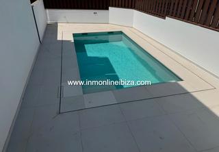 Location Chalet  Carrer argentina. Estupendo chalé dividido en 4 apartamentos