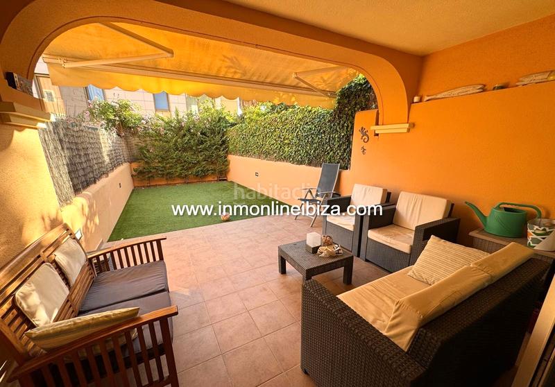 Foto f3b441ec-fe24-4887-bdac-07ddde8754bb. Affitto casa a schiera con parcheggio in S´Eixample-Can Misses Ibiza