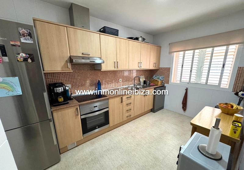 Foto 96b8a330-8823-49cf-95a3-3e70465c4613. Alquiler casa adosada estupendo adosado en can misses, en Ibiza