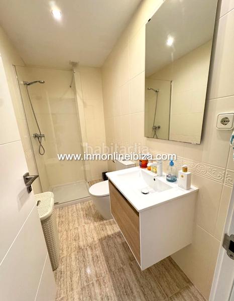 Foto c91d51f1-d62d-44f2-b767-c91d31aecf06. Rent semi detached house with parking in S´Eixample-Can Misses Ibiza