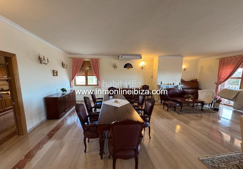 Foto 464a6505-e9e3-470d-a468-712388dd3b08. Lloguer xalet amb piscina a Santa Eulària des riu Santa Eulària